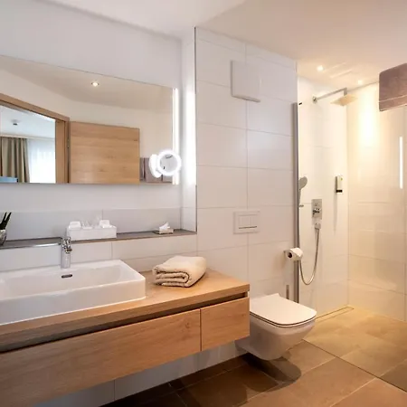 Kohlers Engel 3*